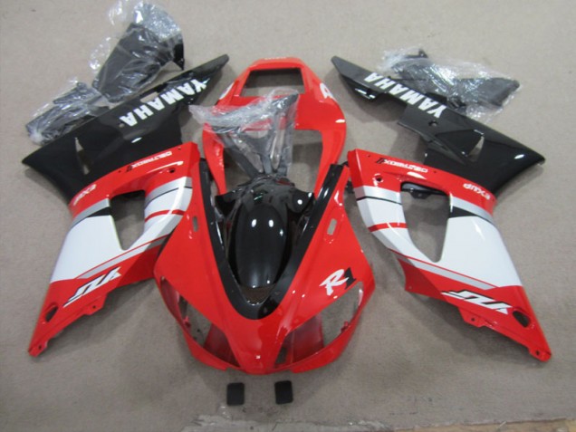 1998-1999 Black Red White Decal Yamaha YZF R1 Motorbike Fairing Canada 1998-1999 Black Red White Decal Yamaha YZF R1 Motorbike Fairing Canada